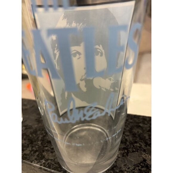The Beatles commemorative Collective Pint Glasses - Picture 11 of 16